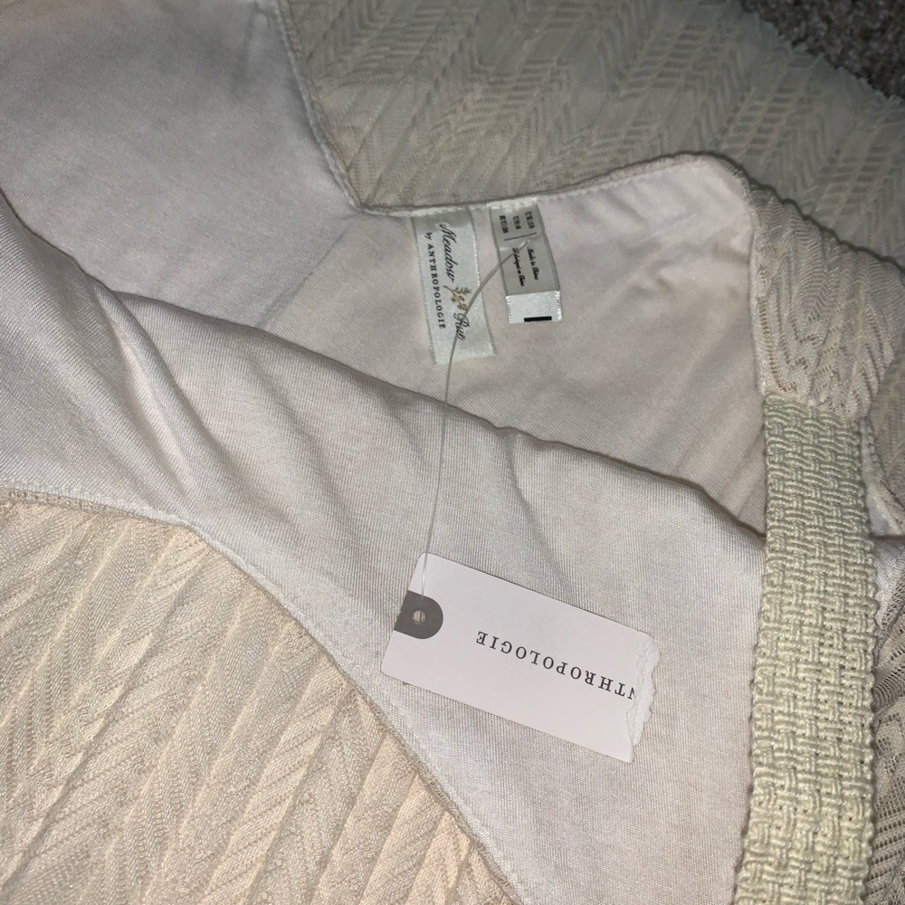 Anthropologie Meadow Rue Pleated V neck Dress - Picture 6 of 7